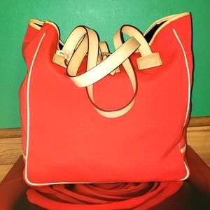 Dooney & Bourke Tote